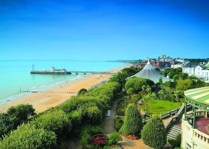 Chine Sands By Bournecoast - A Lovely Holiday With Parking Near Westbourne Shops And Alum Chine Beach - Fm8498