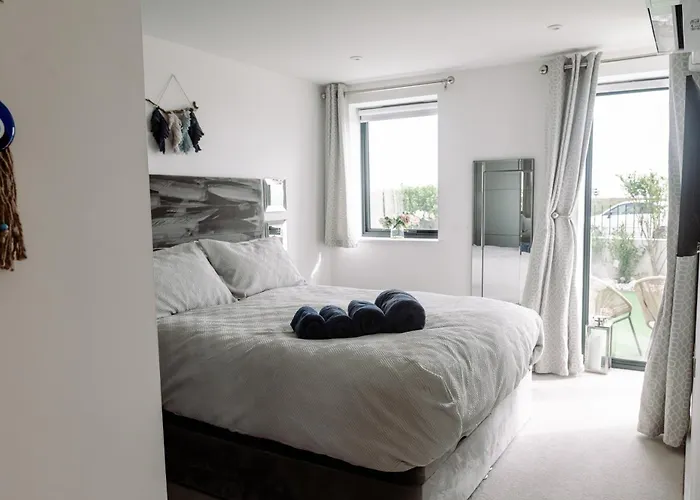 Coast Beachfront Gf 6 Guests Dog Friendly Apartment