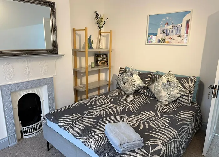 Spacious 4Br For Contractors, Groups, Families